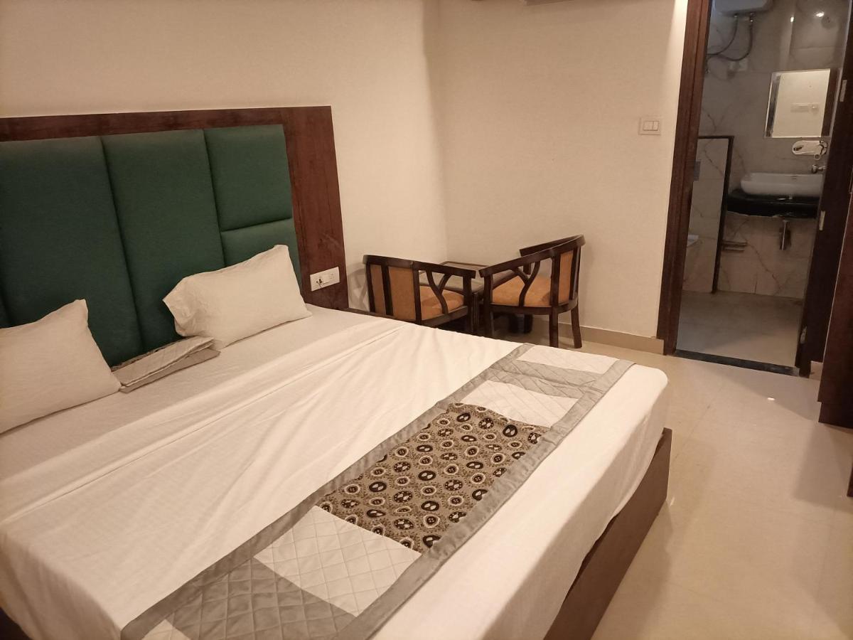 Hotel Tark Inn Near Igi Airport Nové Dillí Exteriér fotografie