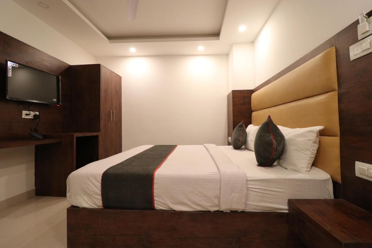 Hotel Tark Inn Near Igi Airport Nové Dillí Exteriér fotografie