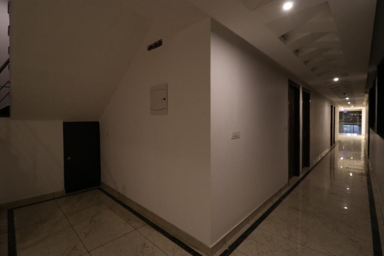 Hotel Tark Inn Near Igi Airport Nové Dillí Exteriér fotografie